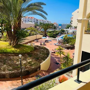 castle-harbour-ocean-apartment.tenerifehoteles.net/